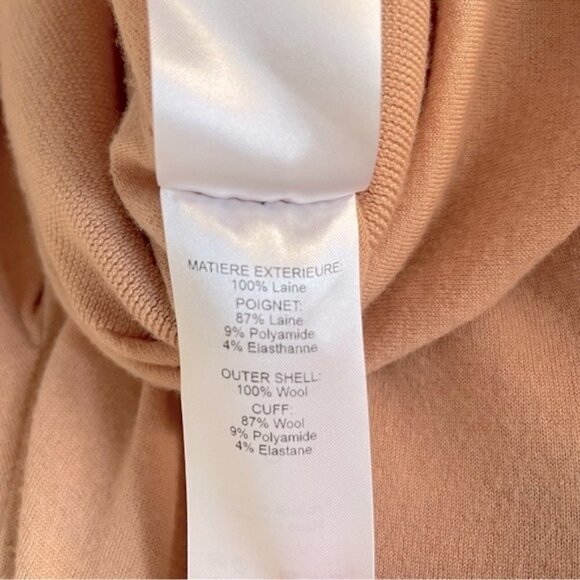 Chloé Bow-Tie Wool Knit Sweater worn by Kate Beckinsale - Picture 11 of 13